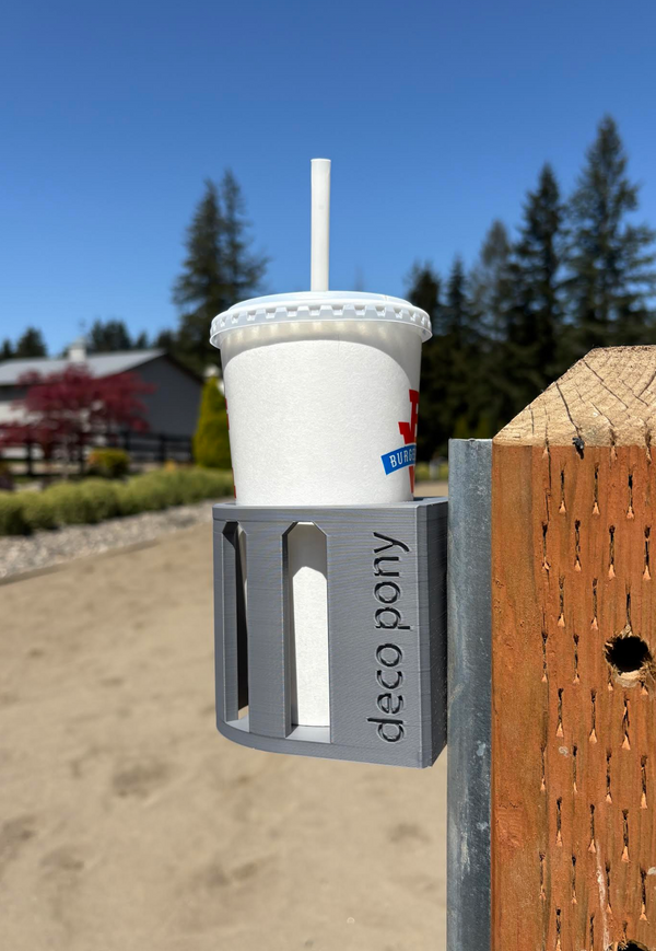 Jump arena cup holder
