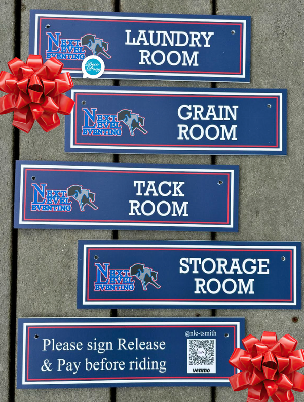 🎁 Holiday Stable Sign Gift Set